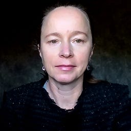 Sasha Latypova ex-executiva e pesquisadora de P&D farmacêutica